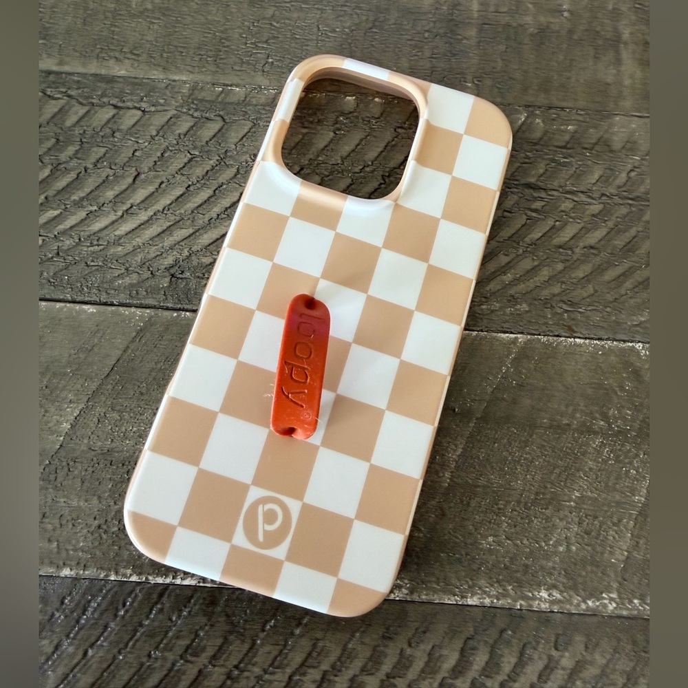 Sand Dollar Checkered -
Apple / iPhone 16 Pro - Righty